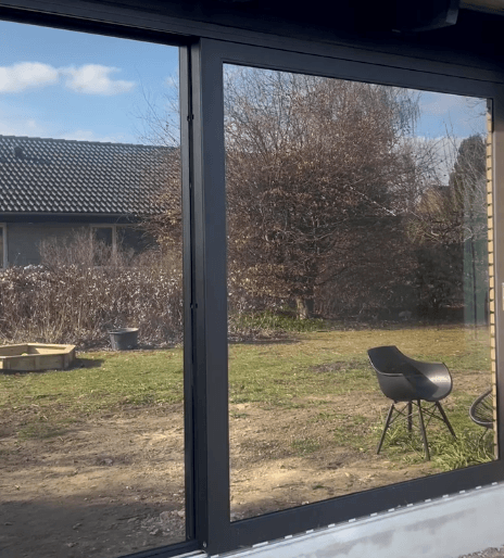 Panoramavindue med solfilm
